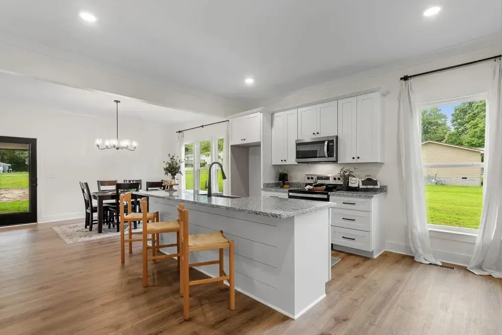Elm Street dining area