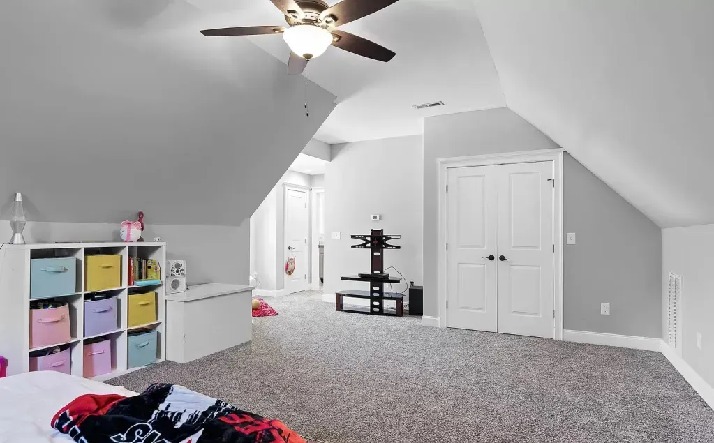 Hendon primary suite