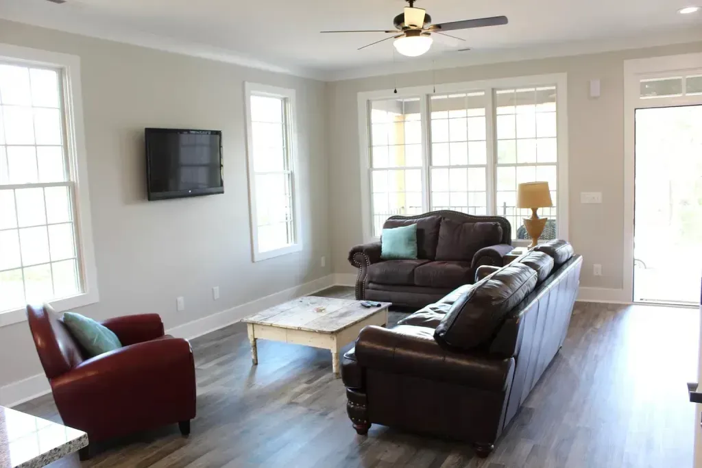 Norman Creek 2 open living area