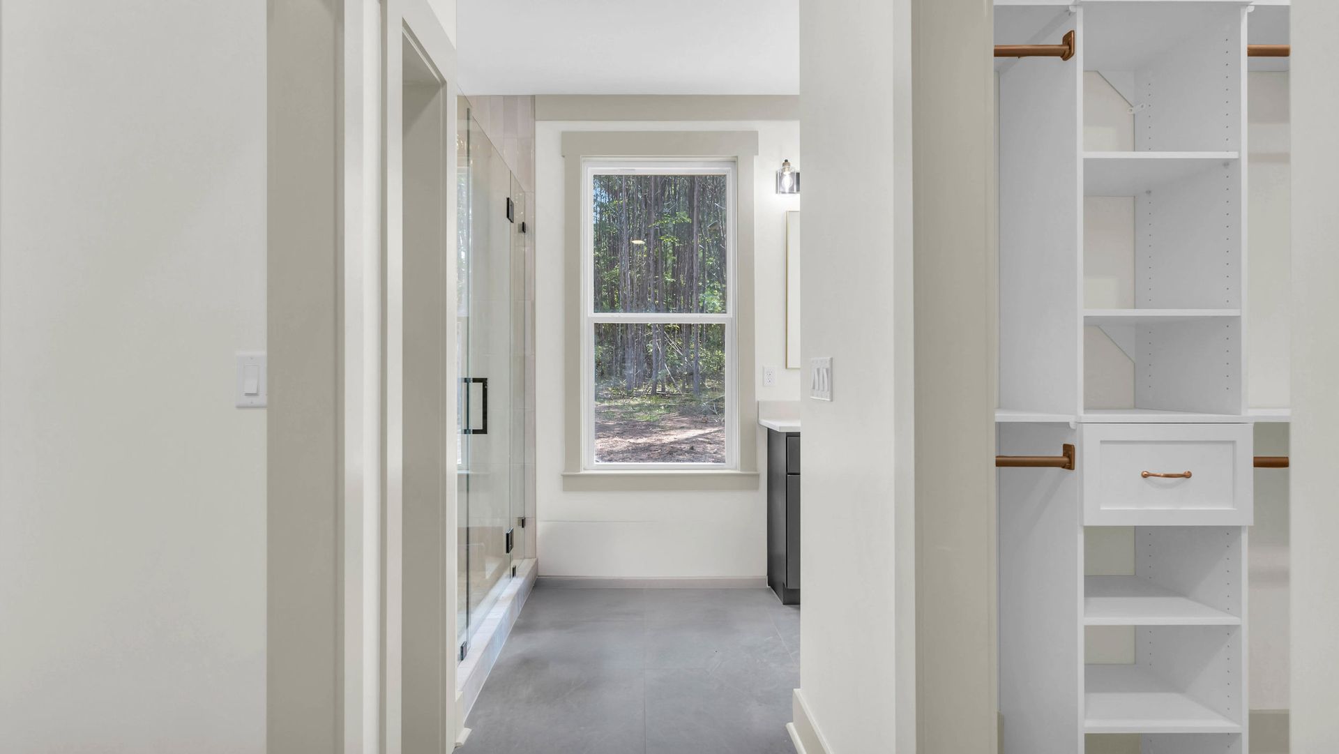 Sawmill Creek master bath and closet