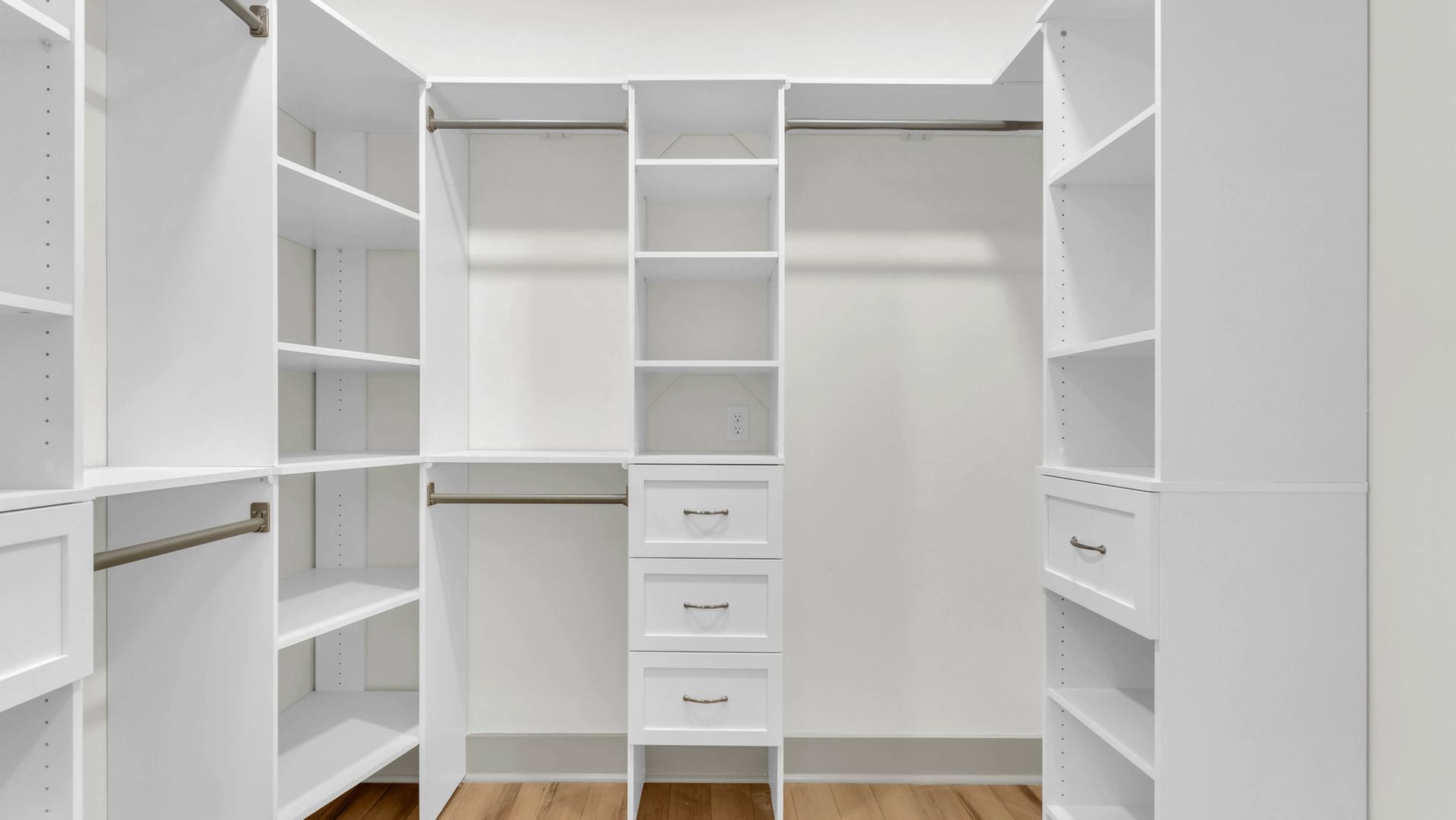 Sawmill Creek walk-in closet