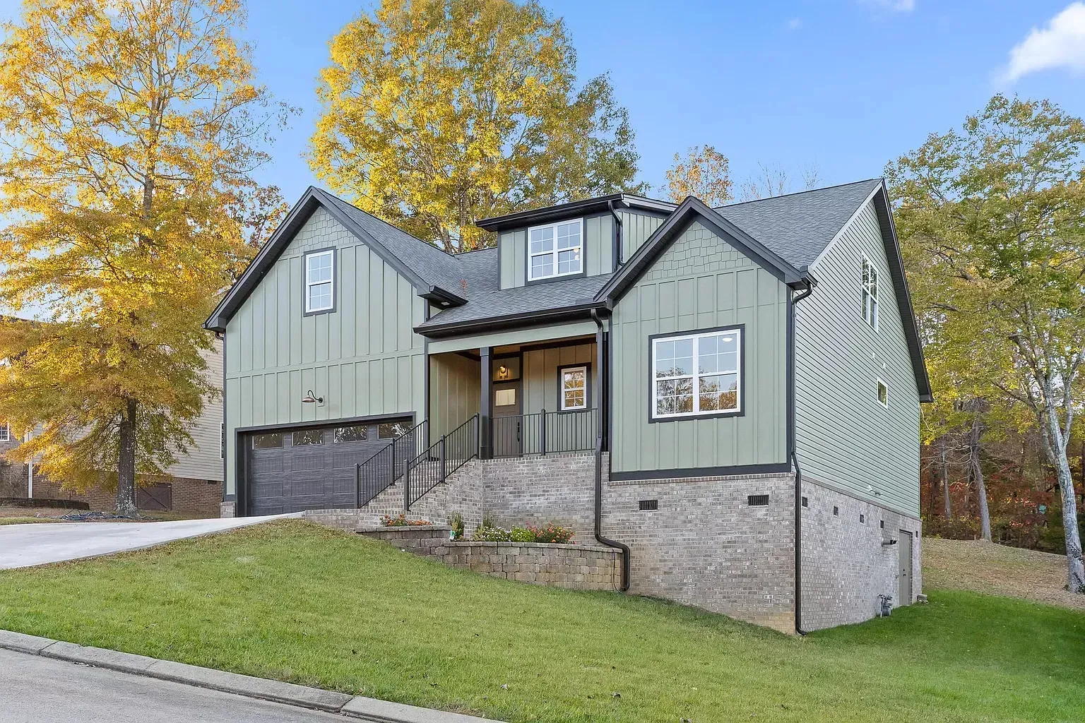 Thatcher Crest 2 custom home exterior